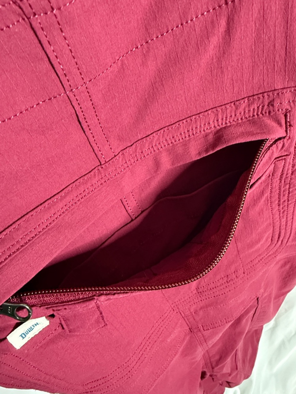 Duluth Trading Co Wine heirloom gardening Short Overalls - Picture 6 of 15